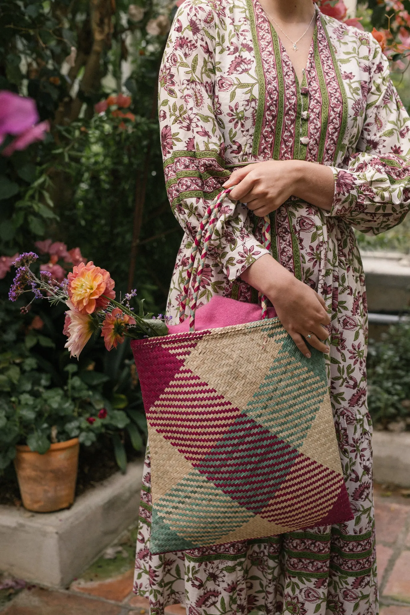 Raffia Square Shopper in Pink/Aqua