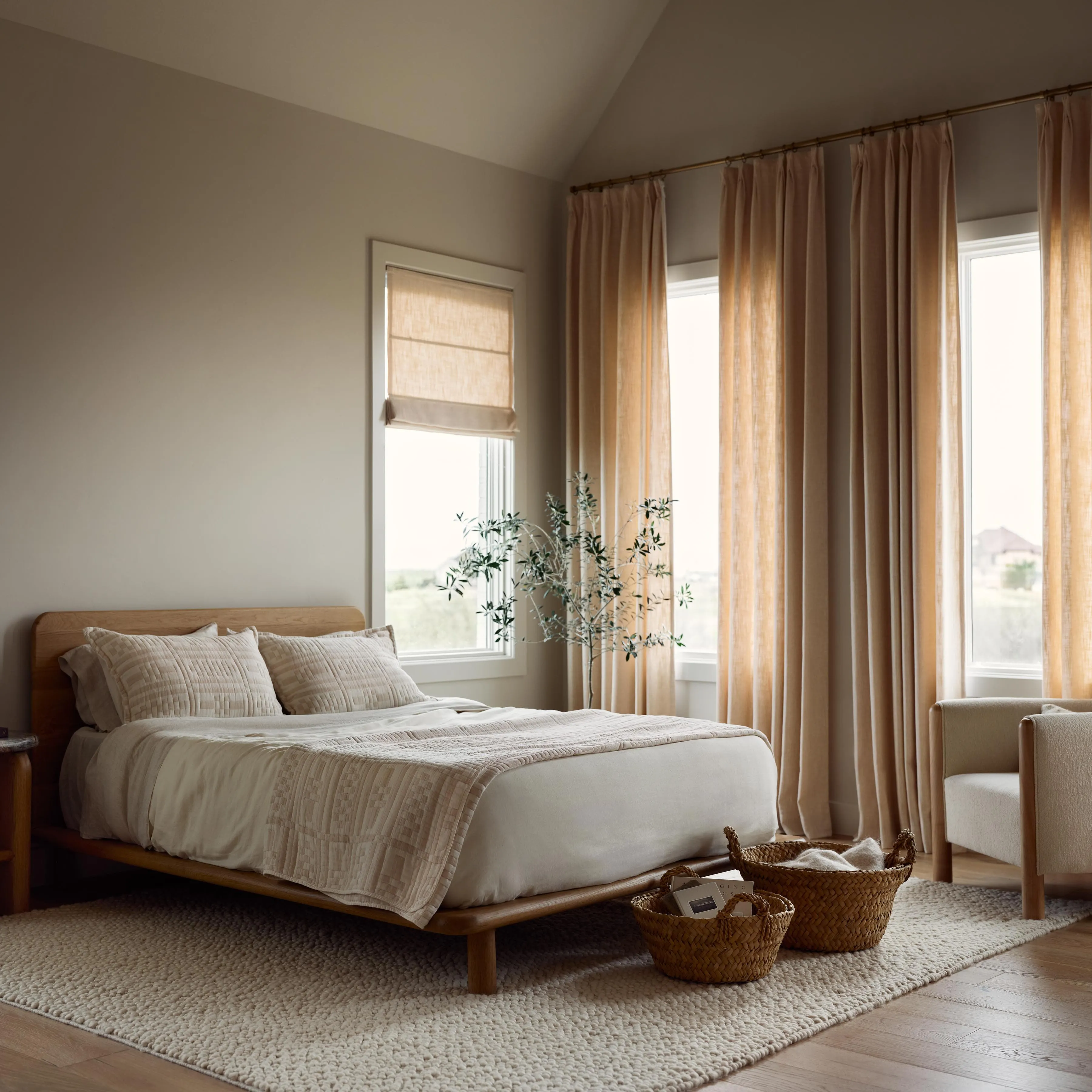 Totora Floor Basket